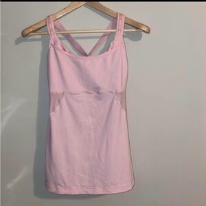 Lululemon tank size 8